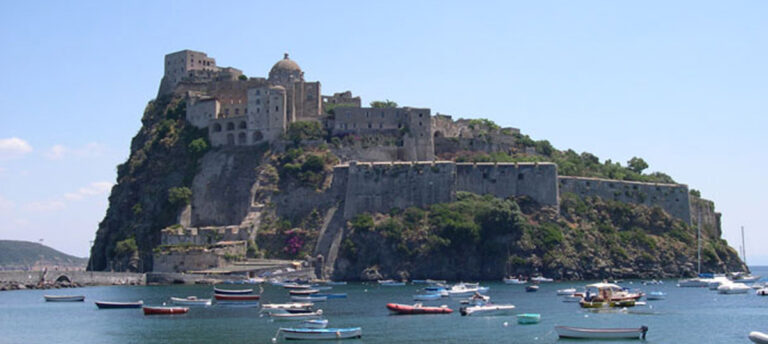 Il Castello Aragonese